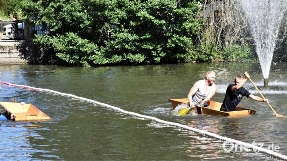 Sautrogrennen des Fischereivereins auf dem Stadtweiher Bild: rgr