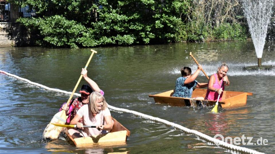 Sautrogrennen des Fischereivereins auf dem Stadtweiher Bild: rgr