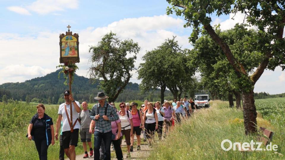 Die Wallfahrer auf dem Rückweg. Bild: rpp