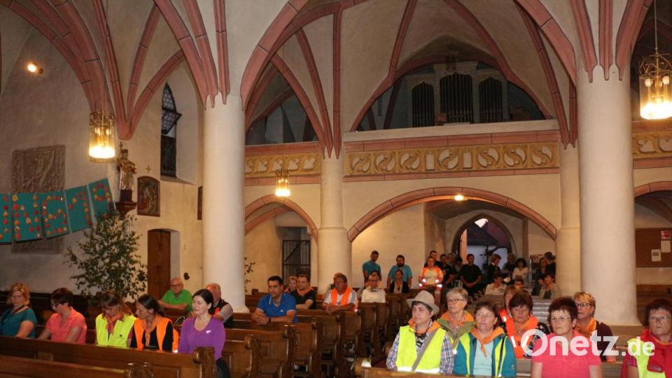 Die Wallfahrer bitten um den Segen Gottes für eine reibungslose Wallfahrt. Bild: rpp