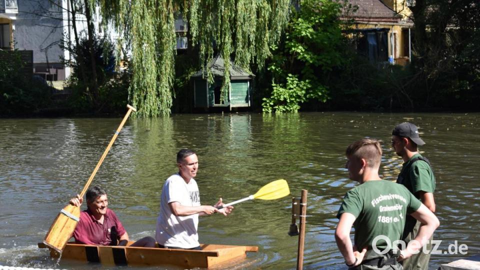 Der neue Brigadegeneral Christopher Norrie, war mit Bürgermeister Edgar Knobloch im Sautrog. Bild: rgr