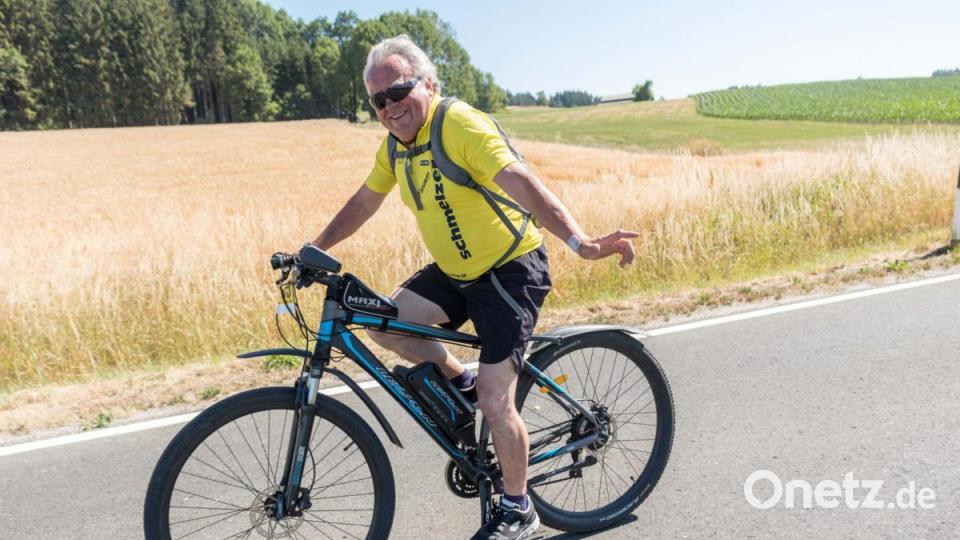 Trotz über 30 Grad Lufttemperatur und glühend heißem Asphalt, die Stimmung auf der Strecke war bestens. Die Radler genossen die atemberaubenden Panoramen, welche der Veranstaltung den Namen einbrachten. Bild: dtr
