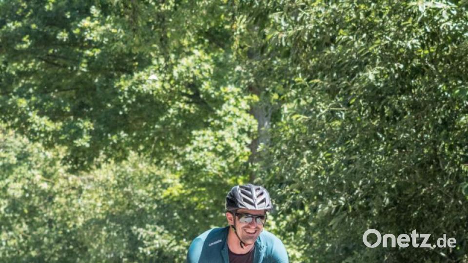 Trotz über 30 Grad Lufttemperatur und glühend heißem Asphalt, die Stimmung auf der Strecke war bestens. Die Radler genossen die atemberaubenden Panoramen, welche der Veranstaltung den Namen einbrachten. Bild: dtr