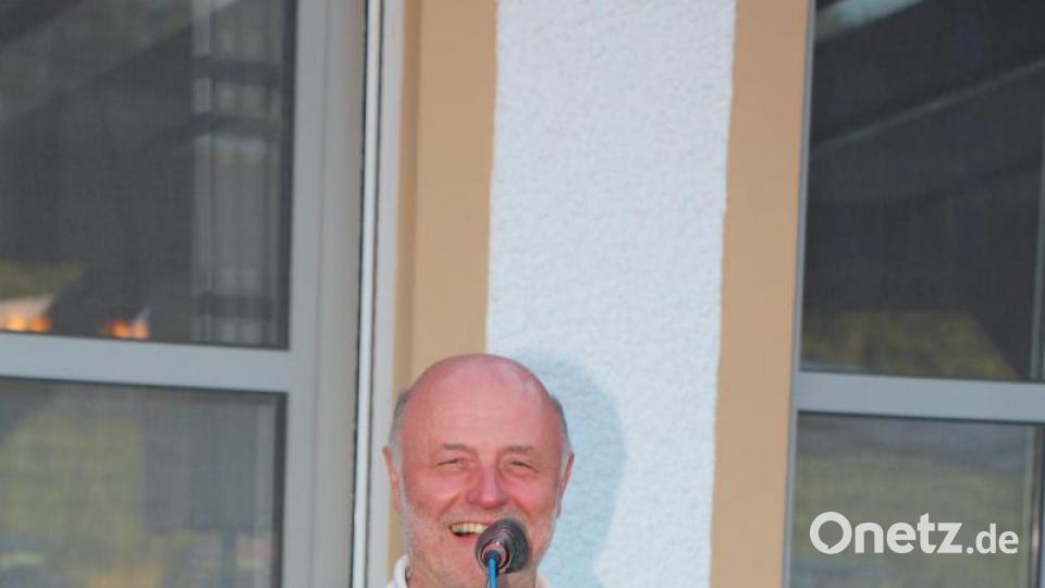 Musikant Gerd aus Tiefenbach sorgt für Stimmung. Bild: rpp