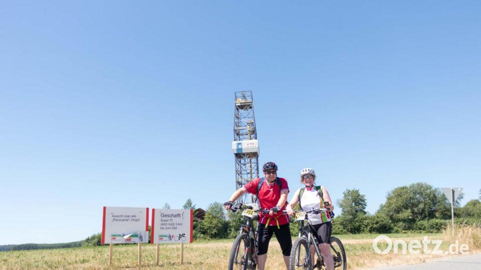 Trotz über 30 Grad Lufttemperatur und glühend heißem Asphalt, die Stimmung auf der Strecke war bestens. Die Radler genossen die atemberaubenden Panoramen, welche der Veranstaltung den Namen einbrachten. Bild: dtr