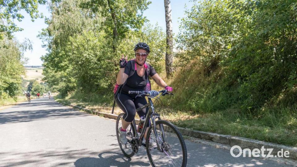 Trotz über 30 Grad Lufttemperatur und glühend heißem Asphalt, die Stimmung auf der Strecke war bestens. Die Radler genossen die atemberaubenden Panoramen, welche der Veranstaltung den Namen einbrachten. Bild: dtr