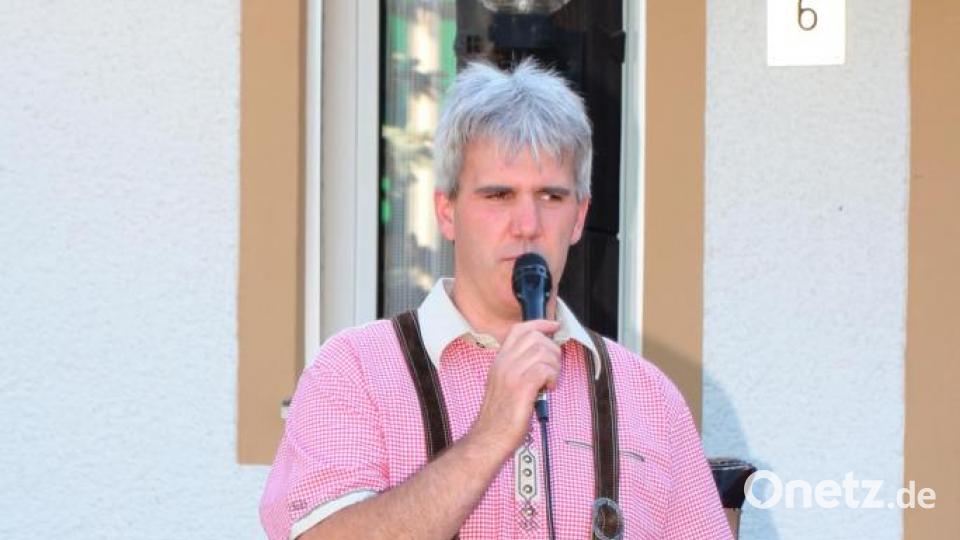 Vorsitzender Wolfgang Raps begrüßt die Gäste. Bild: rpp