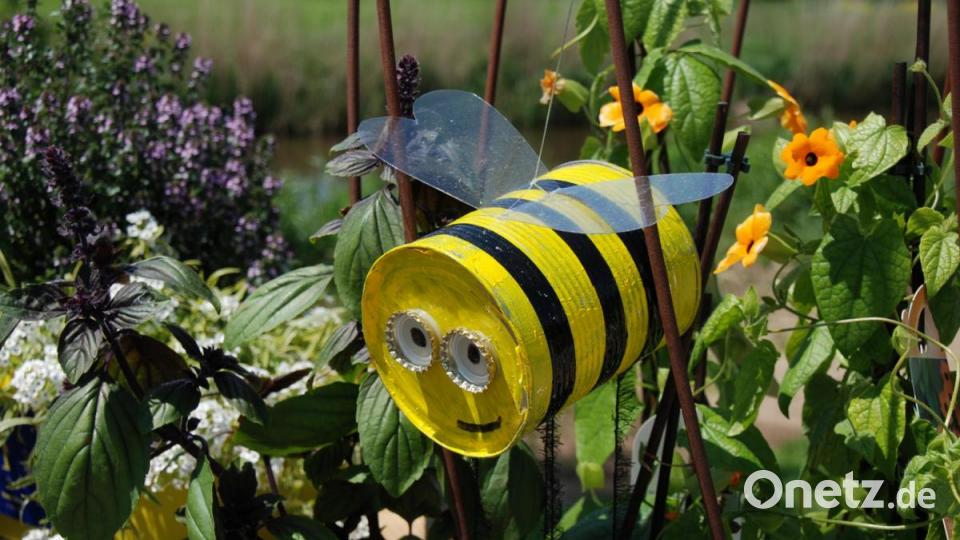 Ohne Biene geht auch auf der Gartenschau Wassertrüdingen nichts. Bild: Portner
