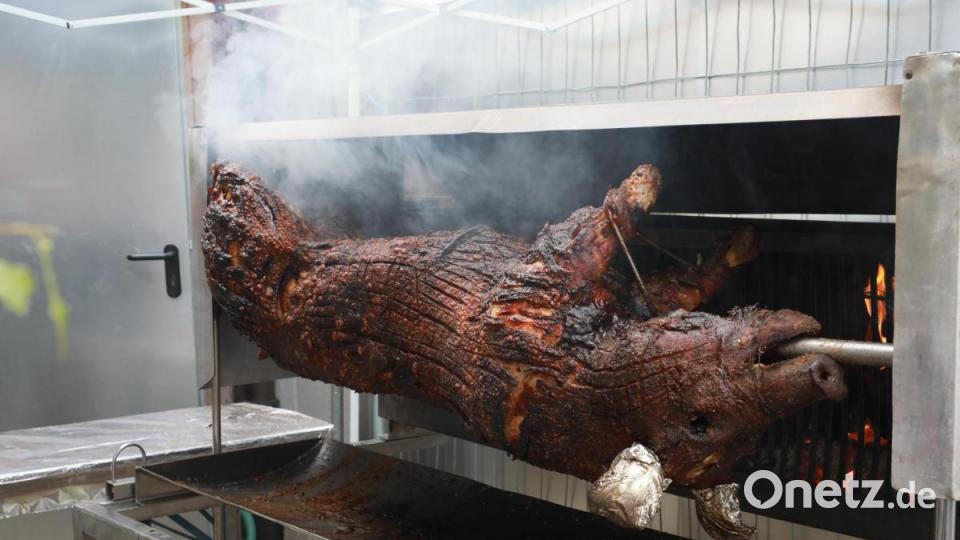 Heiß begehrt: Die Sau am Grill. Bild: njn