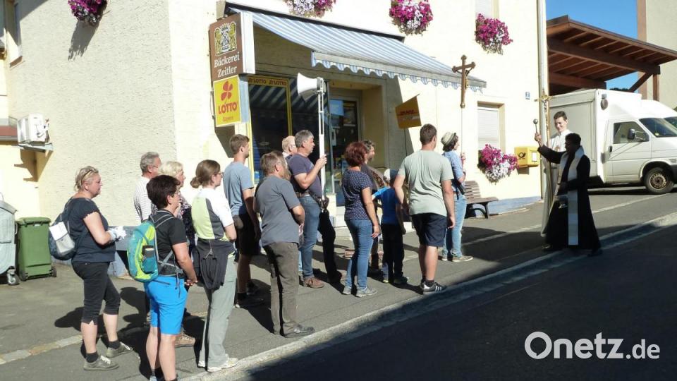 Die Gruppe wird empfangen. Bild: wrt