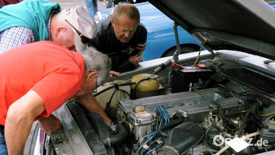 Da war der 6-Zylinder-V-Motor noch deutliche zu erkennen, heute ist der Motor vollkommen „versteckt“. Bild: gf
