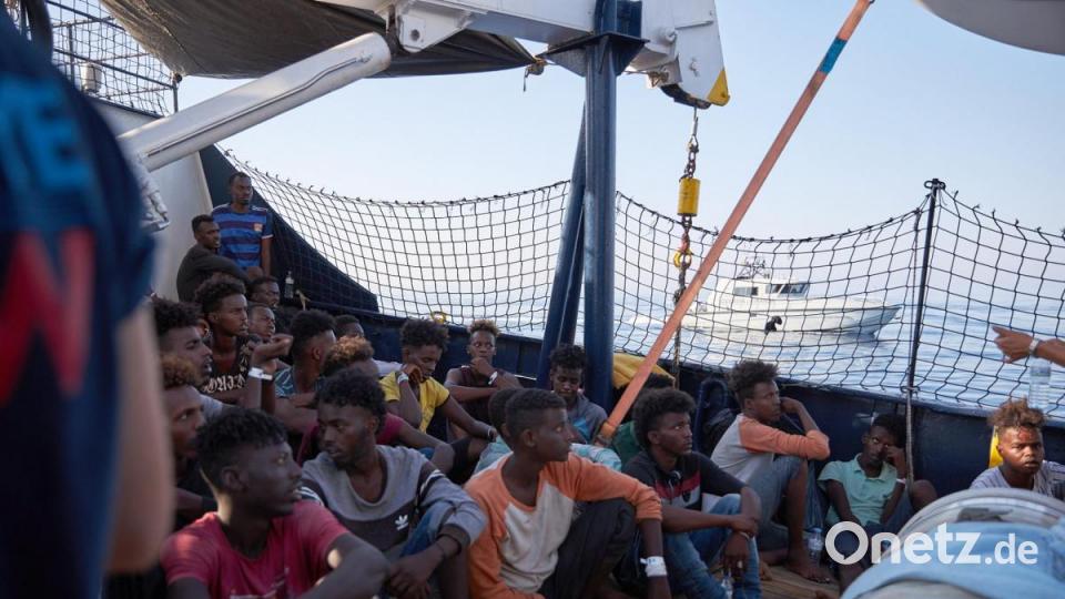 Flüchtlinge an Bord des Seenotrettungsschiffs „Alan Kurdi“. Foto: Fabian Heinz/Sea-Eye Bild: Fabian Heinz