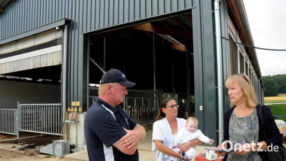 Bürgermeisterin Brigitte Bachmann (rechts) im Gespräch mit Martina Keßler und Hartmut Loos. Bild: Stephan Huber