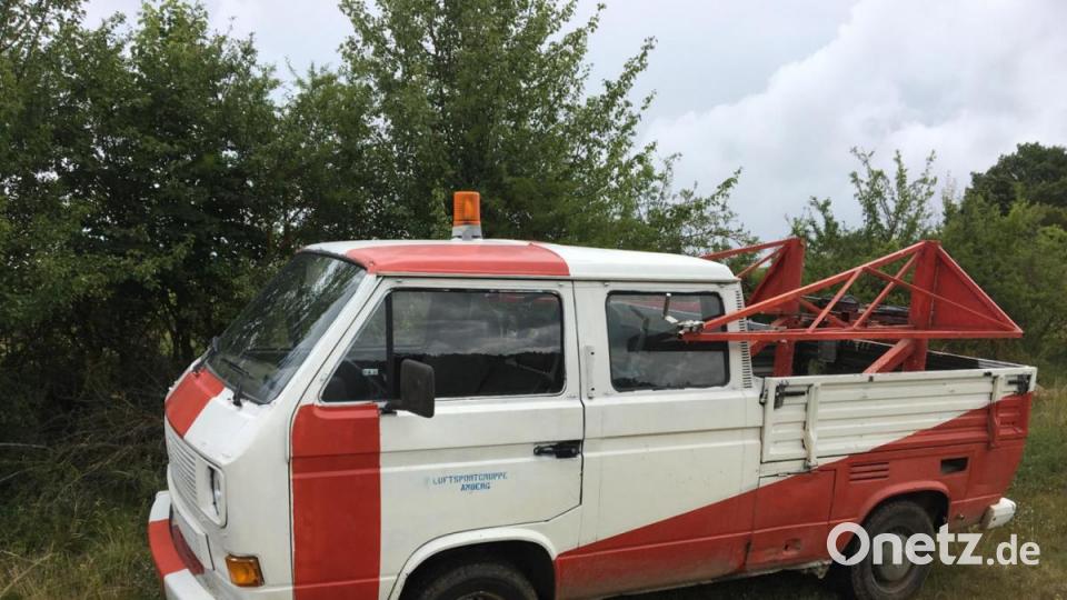 Nummer zwei der Seilwagen - ein ausrangierter VW-Bus. Bild: upl