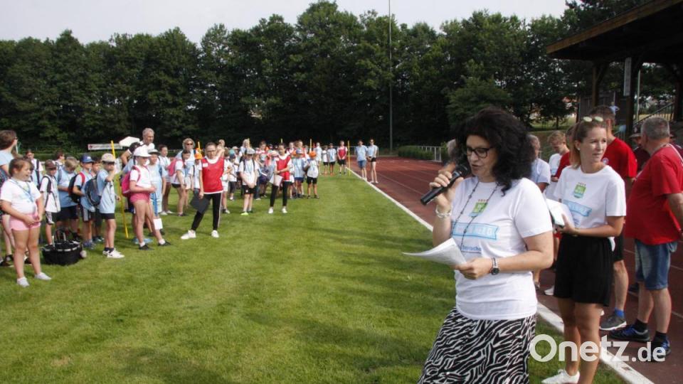 Die Grundschulen Wiesau, Falkenberg und Friedenfels suchen &quot;Ballhelden&quot;. Bild: wro