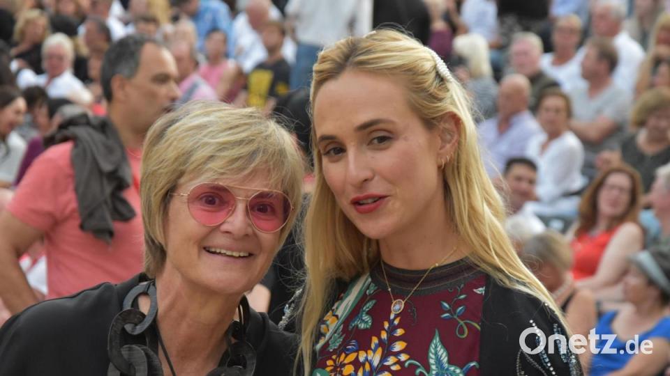 Fürstin Gloria mit ihrer Tochter Elisabeth. Bild: we