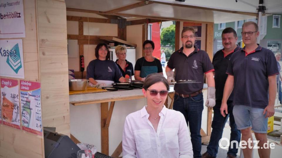 Feuerwehr Oberköblitz macht Pizzen Bild: twi