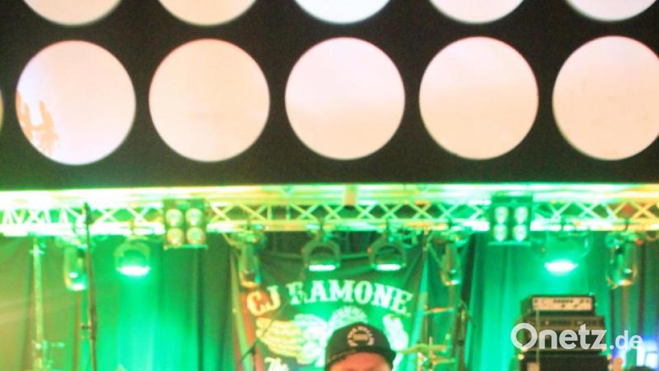 Die Organisatoren Verena Künster und Jakob Fromm freuten sich sehr auf die diesjährige Ausgabe von "Laut gegen Nazis". Bild: kmo