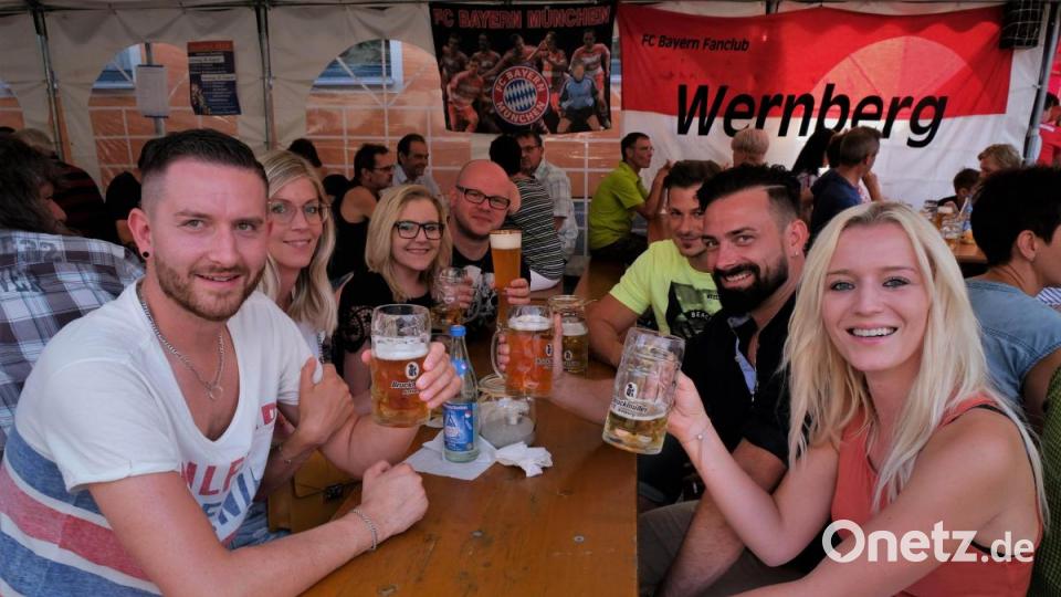 Überall herrscht gute Stimmung an den Tischen. Bild: twi