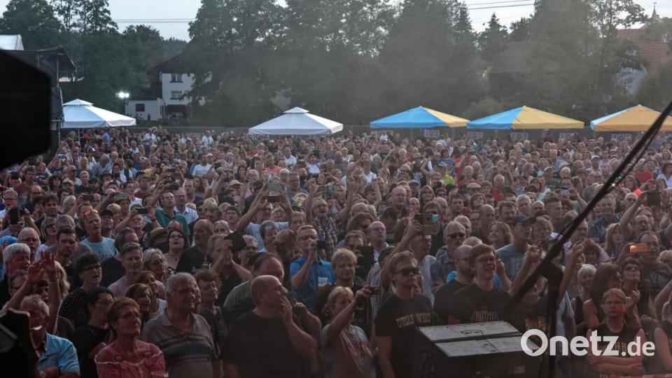 &quot;Barclay James Harvest&quot; featuring Les Holroyd und &quot;Uriah Heep&quot; rocken die &quot;Droht&quot; in Falkenberg. Bild: tr