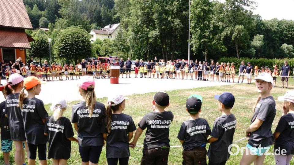 Begrüßungskreis zum Beginn der Olympiade. Bild: bkr