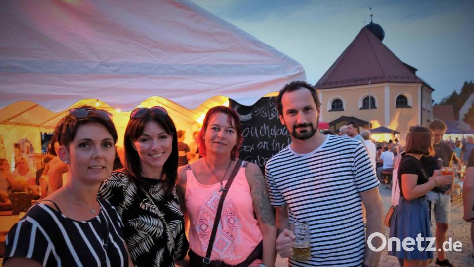 Bürgerfest auf dem Wernberger Marktplatz Bild: twi