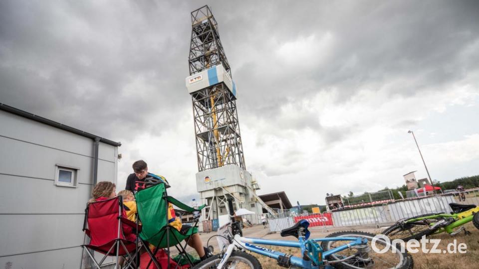 Das Ambiente rund um den Bohrturm am Geo-Zentrum an der KTB ist für Fahrer und Besucher einzigartig. Bild: dtr