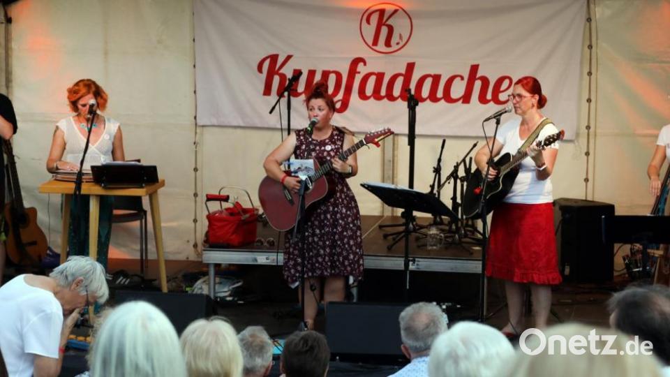&quot;Kupferdache&quot; erhielten viel Applaus. Bild: Götz