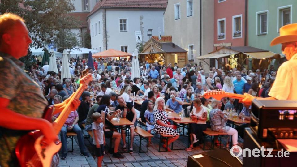 Fullhouse Blues Gang am Oberen Marktplatz. Bild: Götz