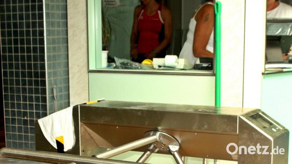 Das Kassensystem und die Drehkreuze funktionieren nun per Transponder. Bild: R. Kreuzer