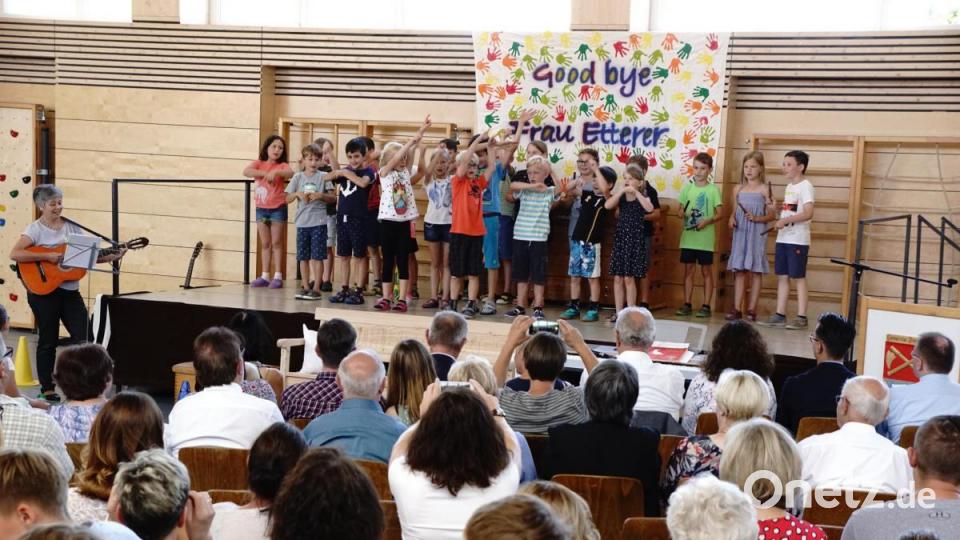 „An Frau Etterer kommt keiner ran“. Davon waren die Klassen 1 und 2a überzeugt. Bild: bkr