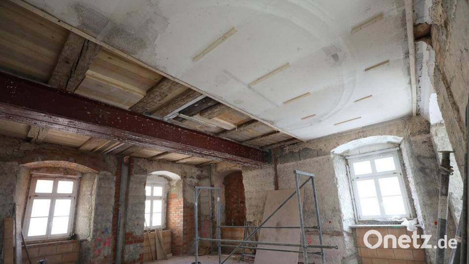 Die Sanierung der Klosterburg in Kastl wird rund 60 Millionen Euro kosten. Das liegt unter anderen an den gewaltigen Schäden, die während der Bauphase gefunden wurden. Bild: Wolfgang Steinbacher