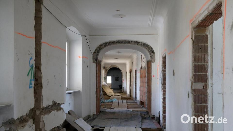 Die Sanierung der Klosterburg in Kastl wird rund 60 Millionen Euro kosten. Das liegt unter anderen an den gewaltigen Schäden, die während der Bauphase gefunden wurden. Bild: Wolfgang Steinbacher