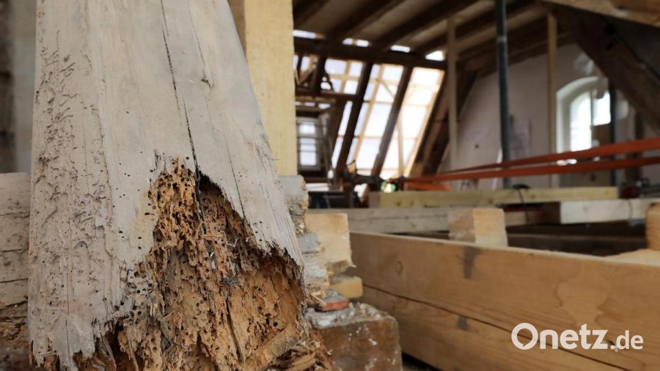 Die Sanierung der Klosterburg in Kastl wird rund 60 Millionen Euro kosten. Das liegt unter anderen an den gewaltigen Schäden, die während der Bauphase gefunden wurden. Bild: Wolfgang Steinbacher