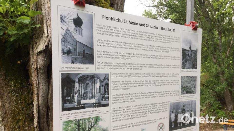 Die Pfarrkirche St. Lucia wird gerade hergerichtet. Bild: Unger, Heike