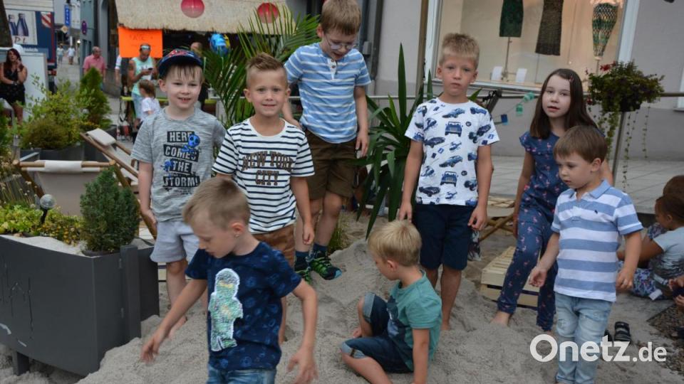 Der Renner für die kleinen Besucher war der Sandspielplatz. Bild: jr