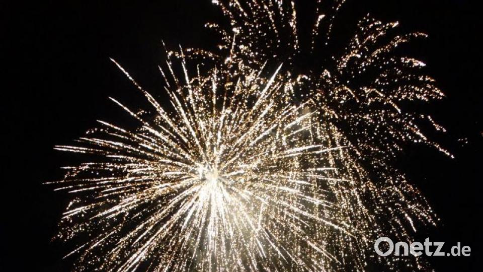 Das Jubiläumsfeuerwerk begeisterte die Besucher des 50. Seefests. Bild: mmj