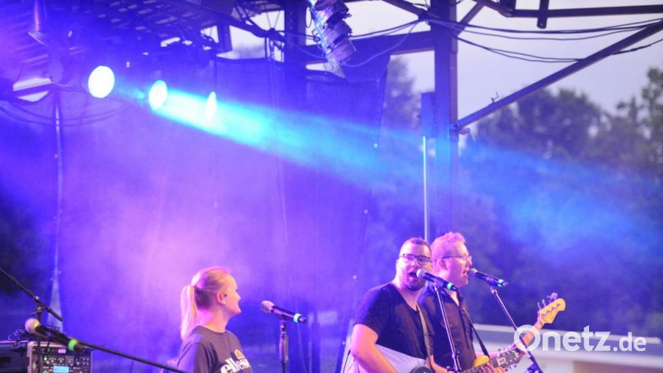 Die Wasserwacht Hirschau und The Funky Blues Rabbits organisierten heuer die 15. Auflage der Beachparty, heuer bereits zum neunten Mal in Hirschau. INCHOATE war auch am Start. Bild: Andreas Brückmann