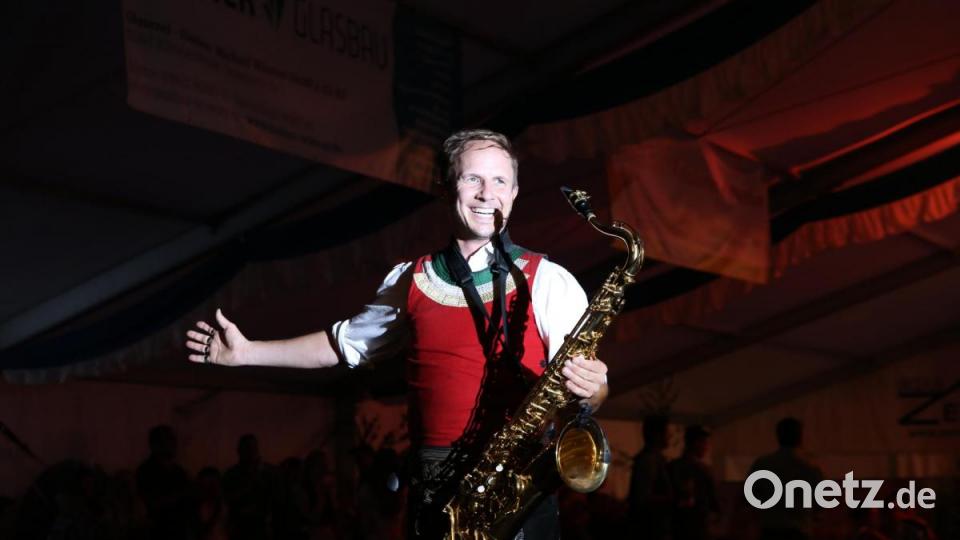 Die Jungen Zillertaler haben in Wolfsbach nochmal alles gegeben und dem Feuerwehrfest einen krönenden Ausklang geboten. Bild: egl