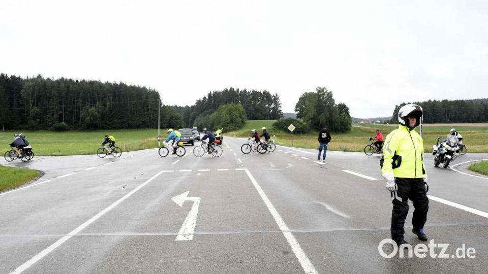 Die 30. BR-Radltour führte am Mittwoch durch den Landkreis Amberg-Sulzbach und stoppte mittags in Amberg. Bild: Petra Hartl