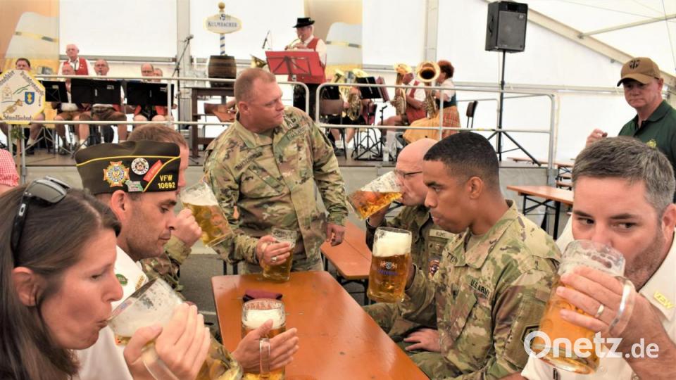 Eröffnung des 61. Deutsch-Amerikanischen Volksfestes auf Camp Kasserine im Truppenübungsplatz Grafenwöhr. Bild: rgr