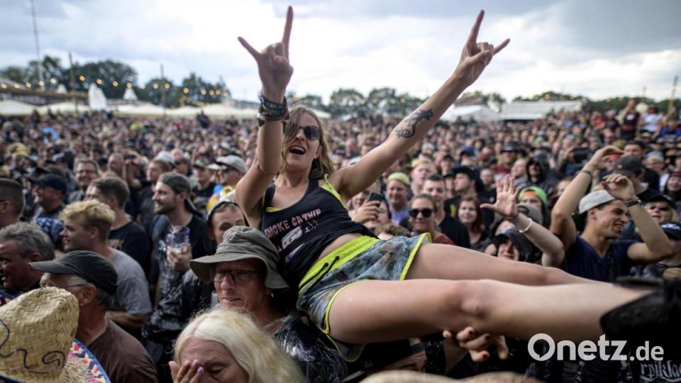 Das Wacken Open Air 2019 ist gestartet. Bild: Axel Heimken/dpa