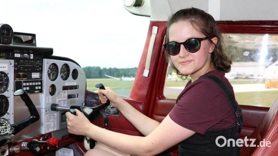 Einmal Co-Pilotin sein. Für dieses Mädchen wurde der Traum wahr. Bild: hka