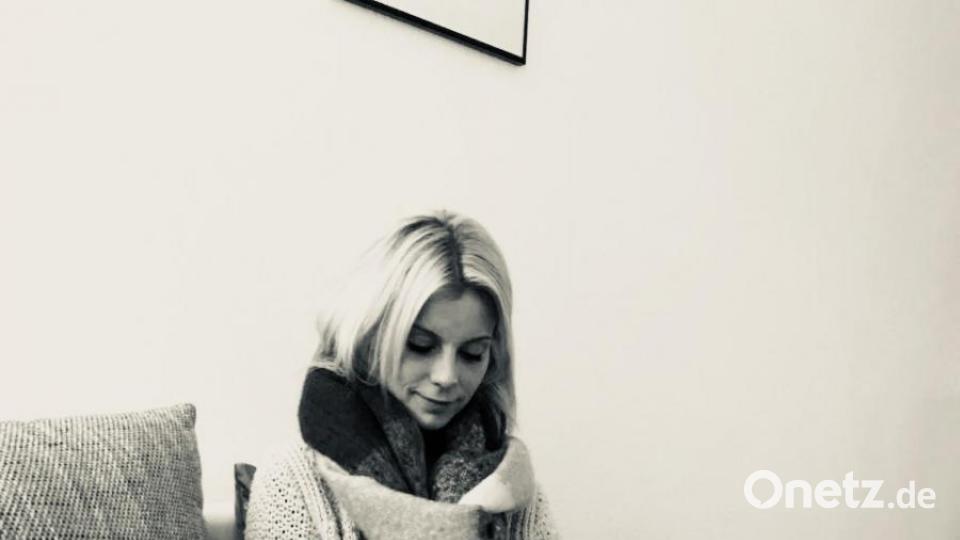 Die Waschmaschine findet Feli ganz toll, Ihren ersten Schnee hat sie auch erlebt und beide schlafen überall gerne Bild: Natascha Dötterl