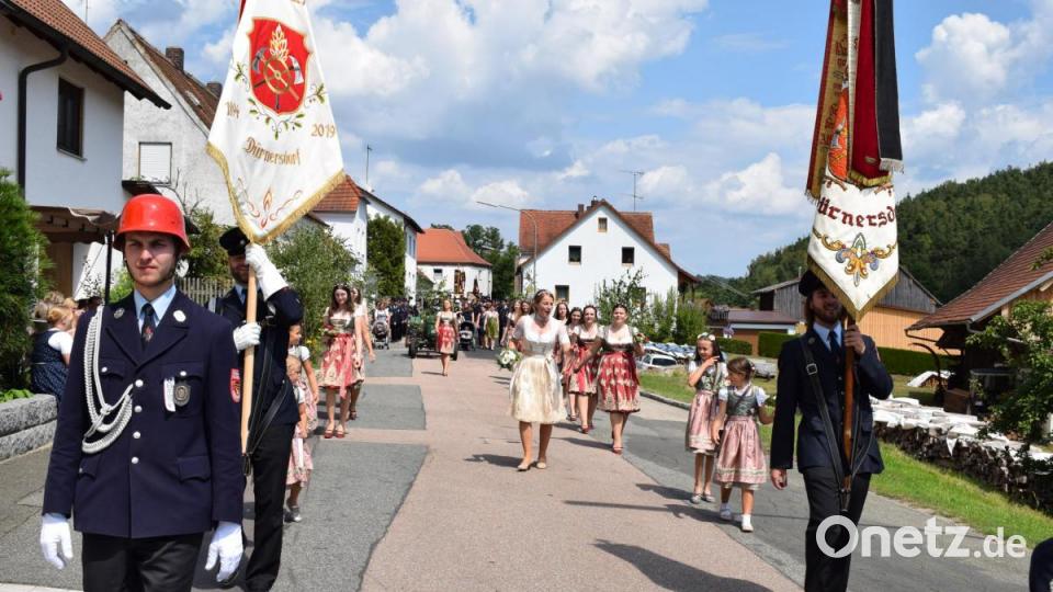 Die Festdamen des Patenvereins sind immer gut drauf. Bild: bnr