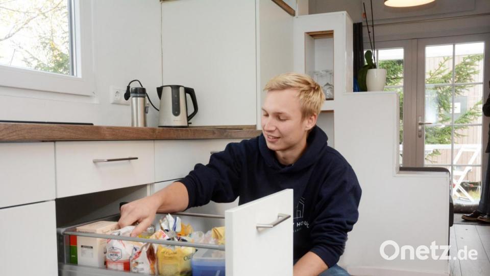&quot;Viele Gäste lassen Lebensmittel da&quot;, weiß Philipp. Bild: Gabi Schönberger