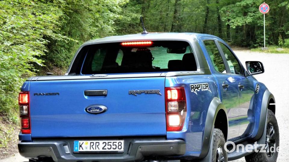 Auf der Ladefläche können bis zu 620 Kilogramm transportiert werden. Wie alle Ford Ranger ist der Raptor in Deutschland als Lkw homologiert. Bild: bz