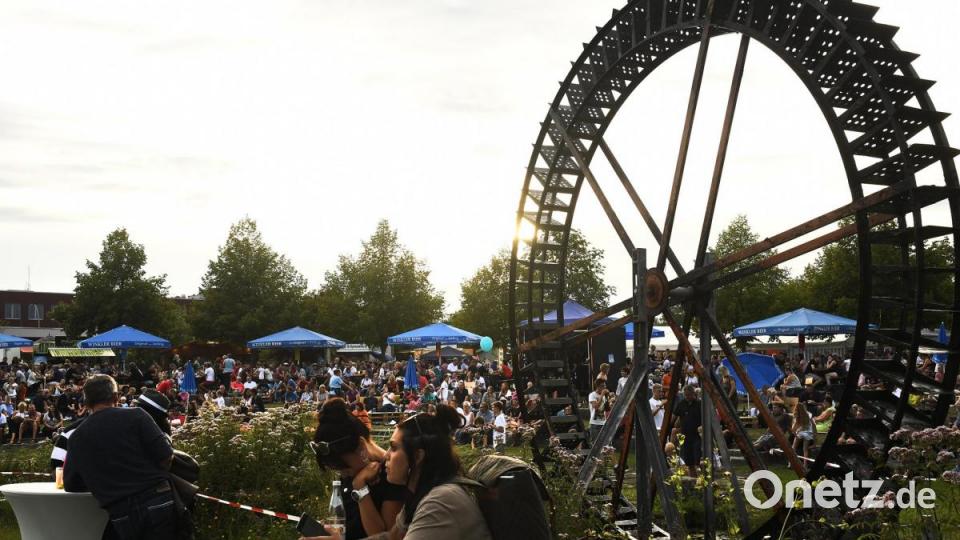 Es ist Sommer in der Stadt - mit viel Musik und guter Laune auf dem LGS-Gelände. Bild: Petra Hartl