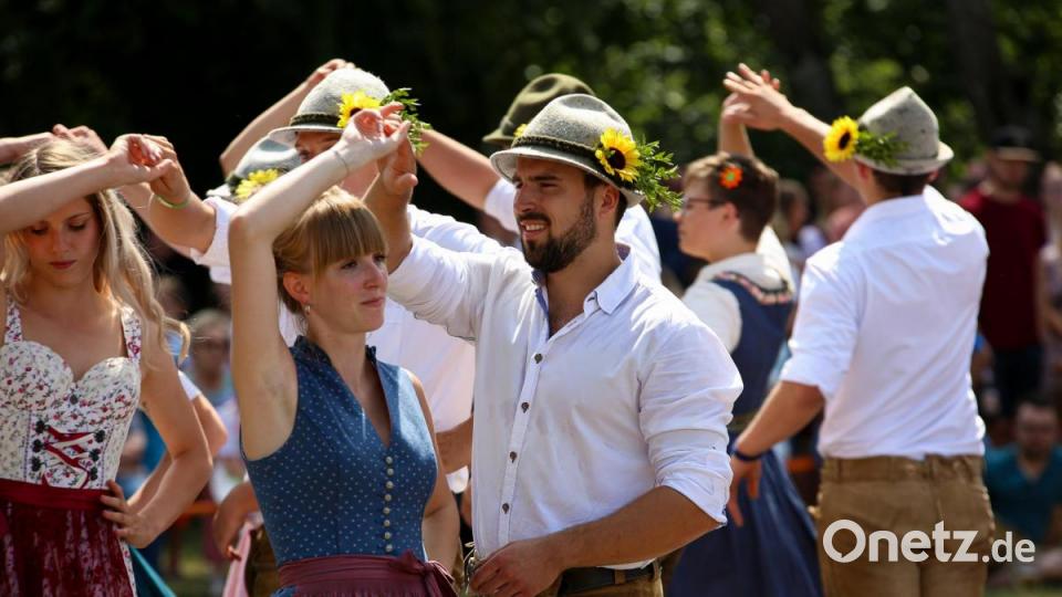 Eine Runde nach der anderen wurde getanzt. Bild: egl
