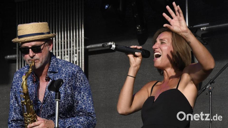 Es ist Sommer in der Stadt - mit viel Musik und guter Laune auf dem LGS-Gelände. Bild: Petra Hartl
